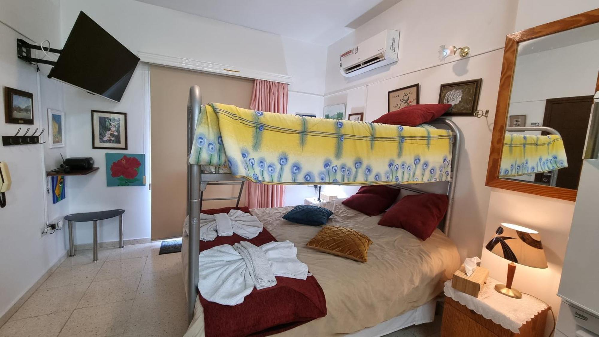 Astrofegia Apartments Near The Sea Agia Marina  Exterior foto
